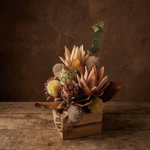 Цветочная композиция с сухоцветами из Индии